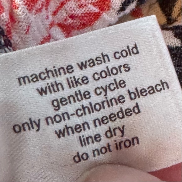 Lane Bryant Floral Blouse Size 20 Black Red White Paisley Short Sleeve Top - Picture 8 of 10